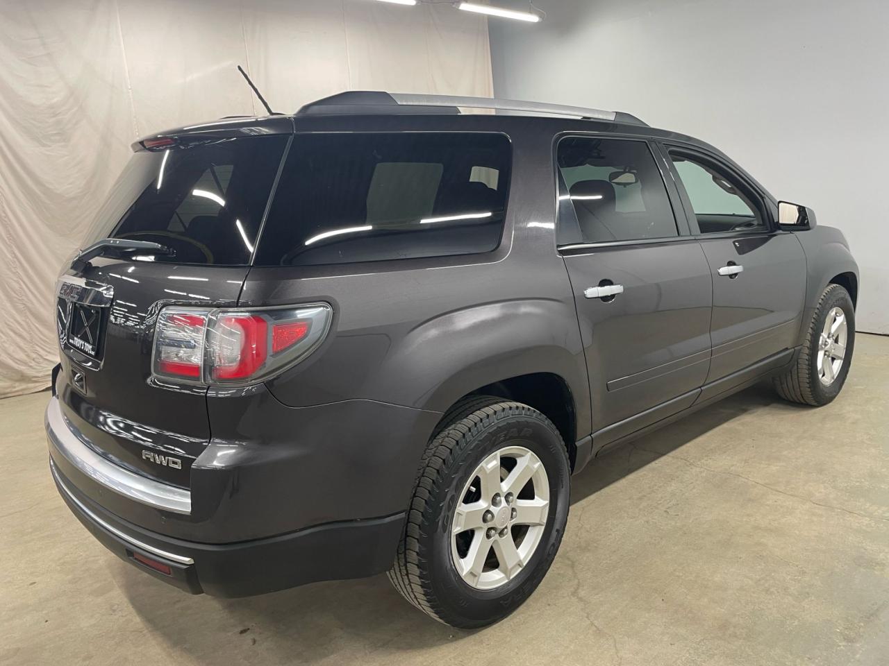 2014 GMC Acadia AWD 4dr SLE1