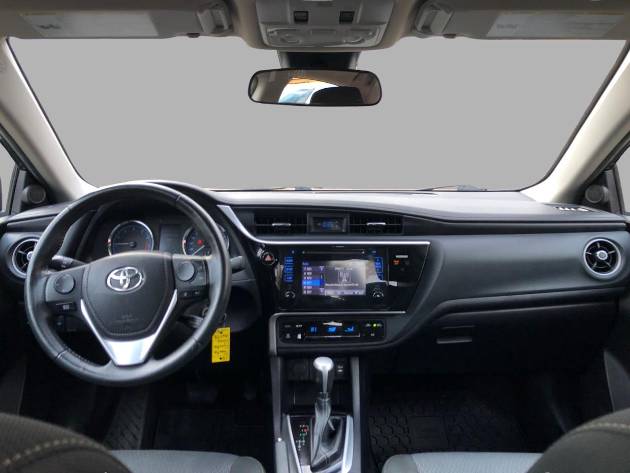 2017 Toyota Corolla LE / B.CAM / S.ROOF / MOONROOF