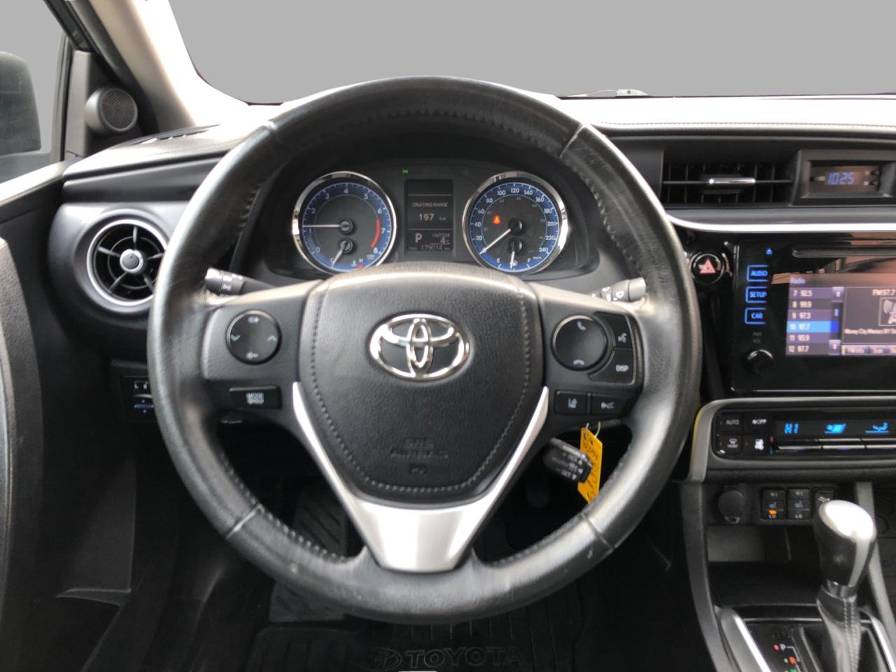 2017 Toyota Corolla LE / B.CAM / S.ROOF / MOONROOF