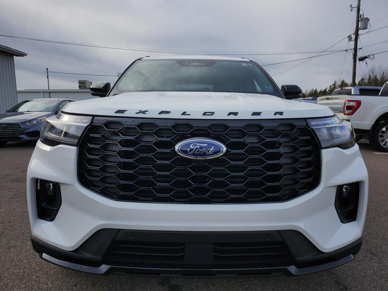 2026 Ford Explorer ST-Line 4WD Photo1