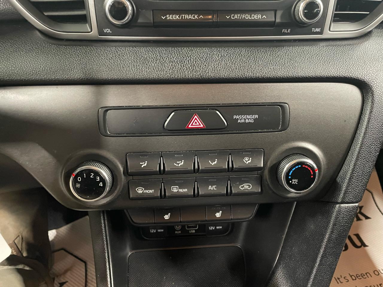 2017 Kia Sportage LX FWD | HEATED SEATS | BLUETOOTH | BACKUP CAMERA Photo