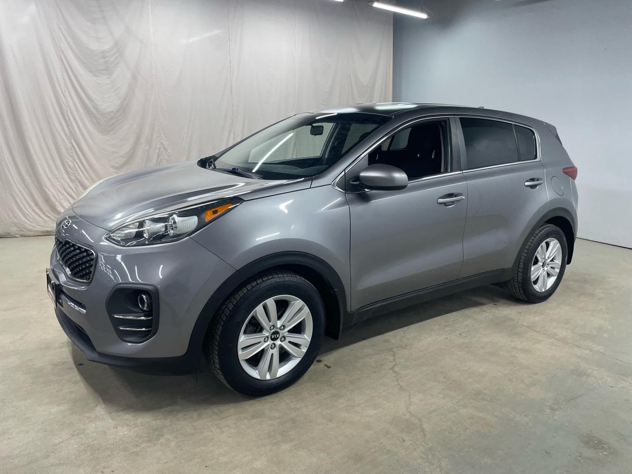 2017 Kia Sportage LX FWD | HEATED SEATS | BLUETOOTH | BACKUP CAMERA Photo