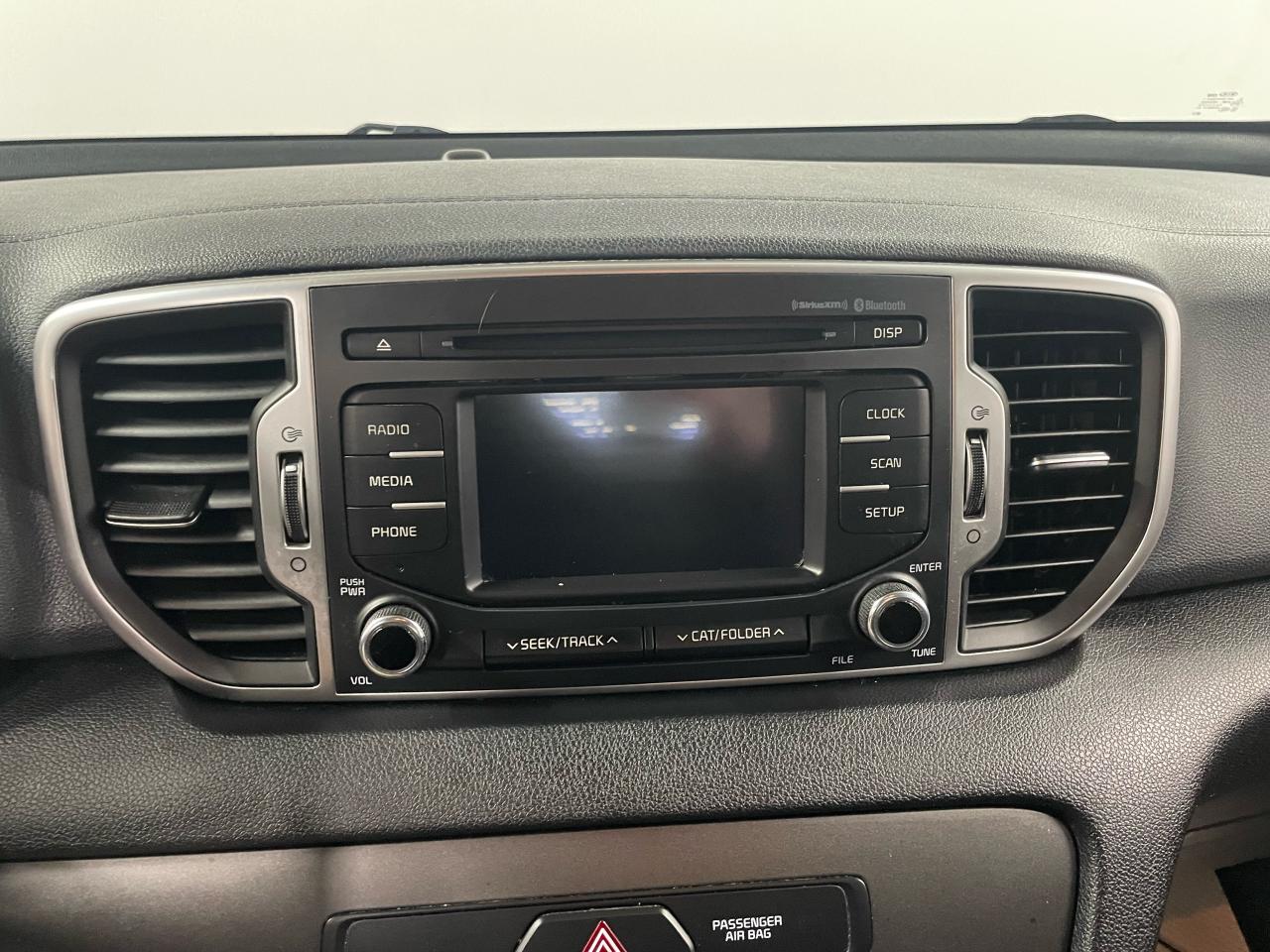 2017 Kia Sportage LX FWD | HEATED SEATS | BLUETOOTH | BACKUP CAMERA Photo