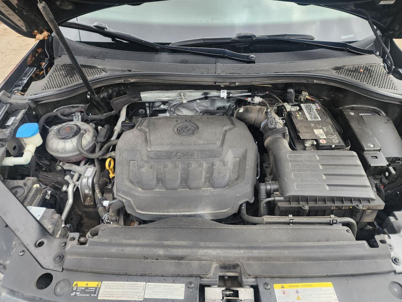 2022 Volkswagen Tiguan Comfortline R-Line Black Edition l Clean Carfax