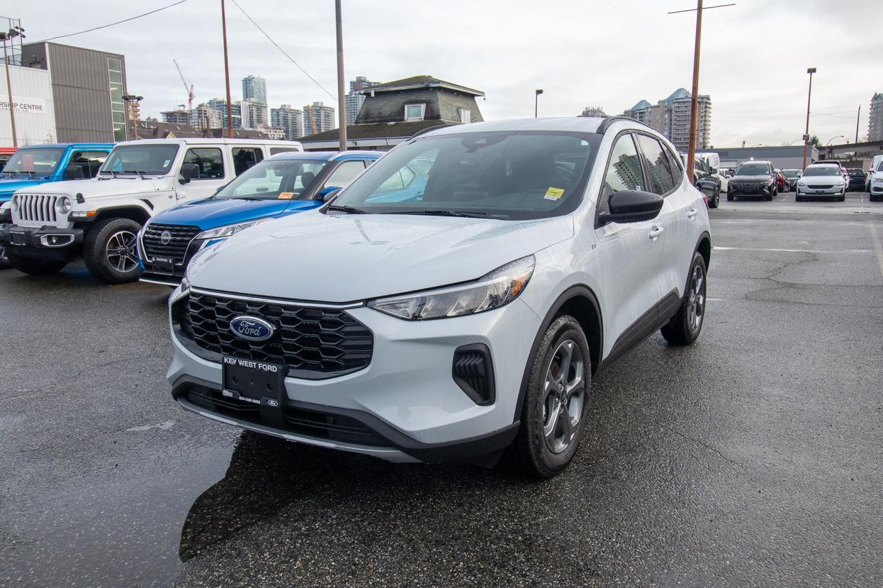 2026 Ford Escape ST-Line AWD HYBRID Photo0