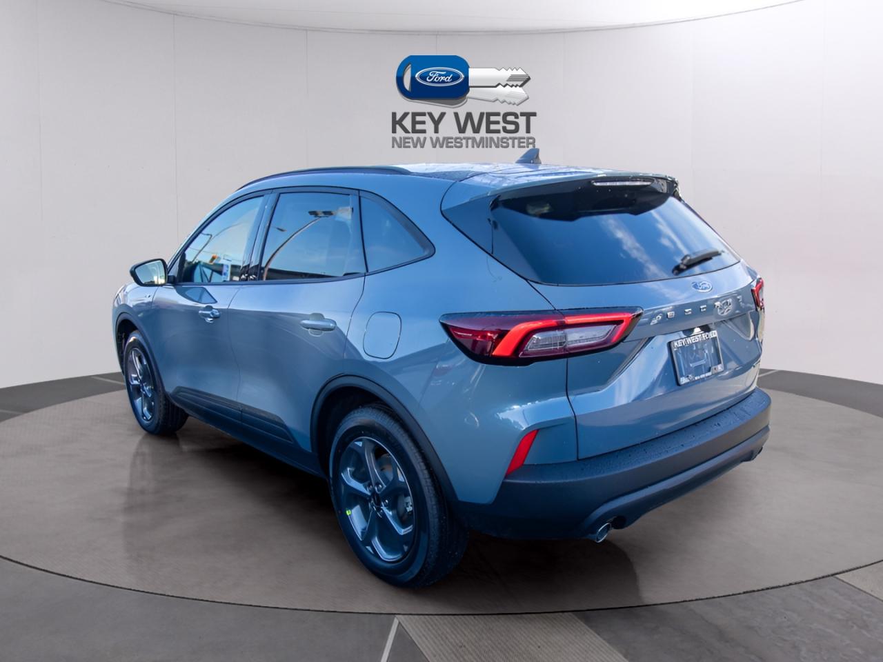 2026 Ford Escape ST-Line AWD Photo1