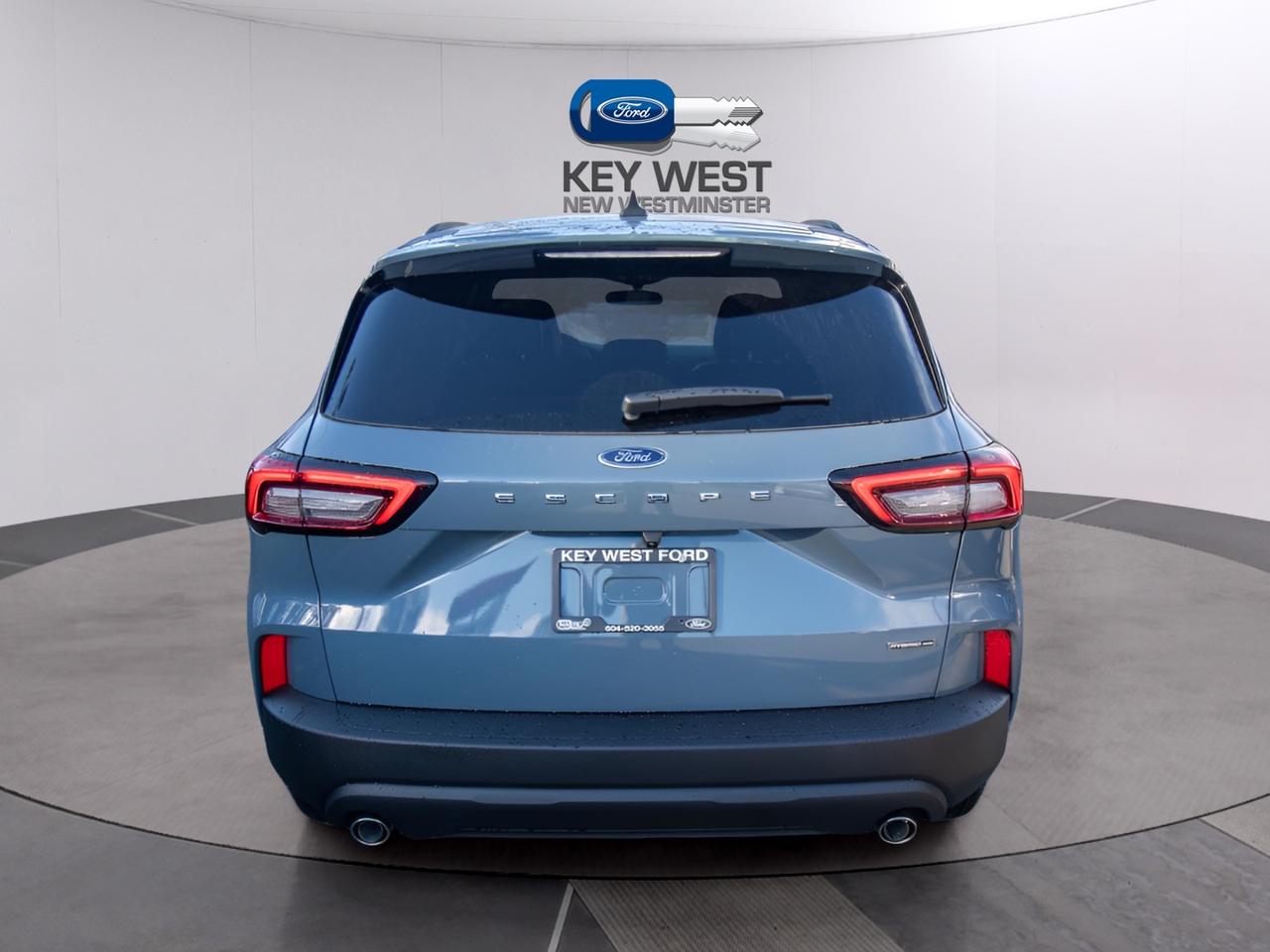 2026 Ford Escape ST-Line AWD Photo2