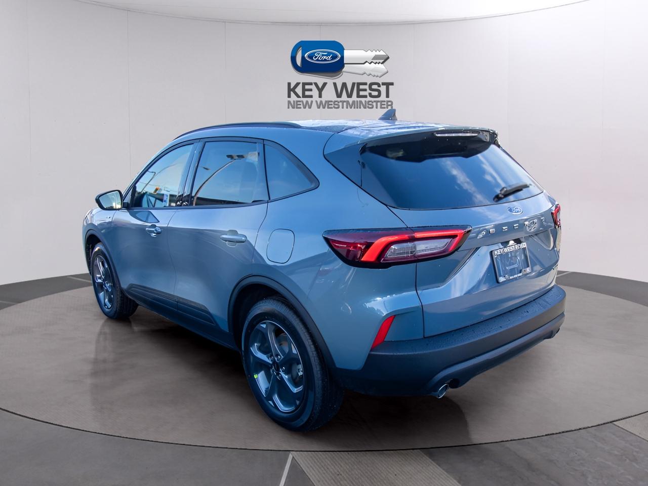 2026 Ford Escape ST-Line AWD Photo1