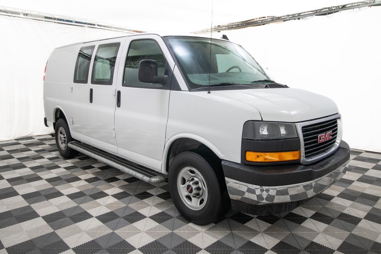 2023 GMC Savana RWD 2500 135" Photo4