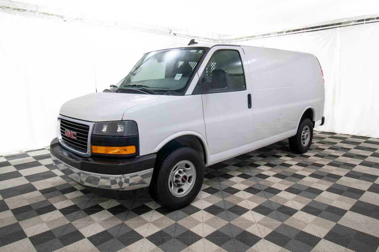 2023 GMC Savana RWD 2500 135" Photo2