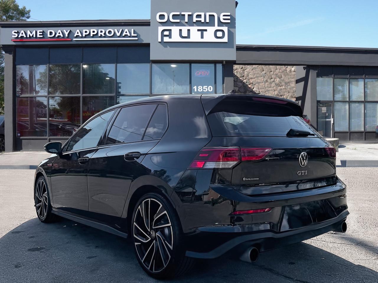 2022 Volkswagen Golf GTI Performance Photo3