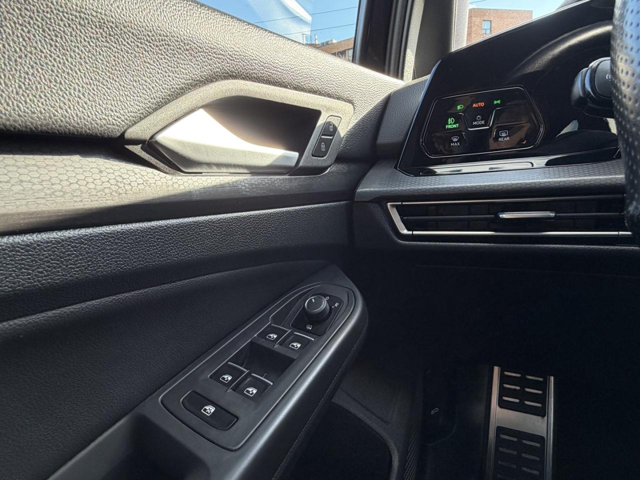 2022 Volkswagen Golf GTI Performance - Photo #10