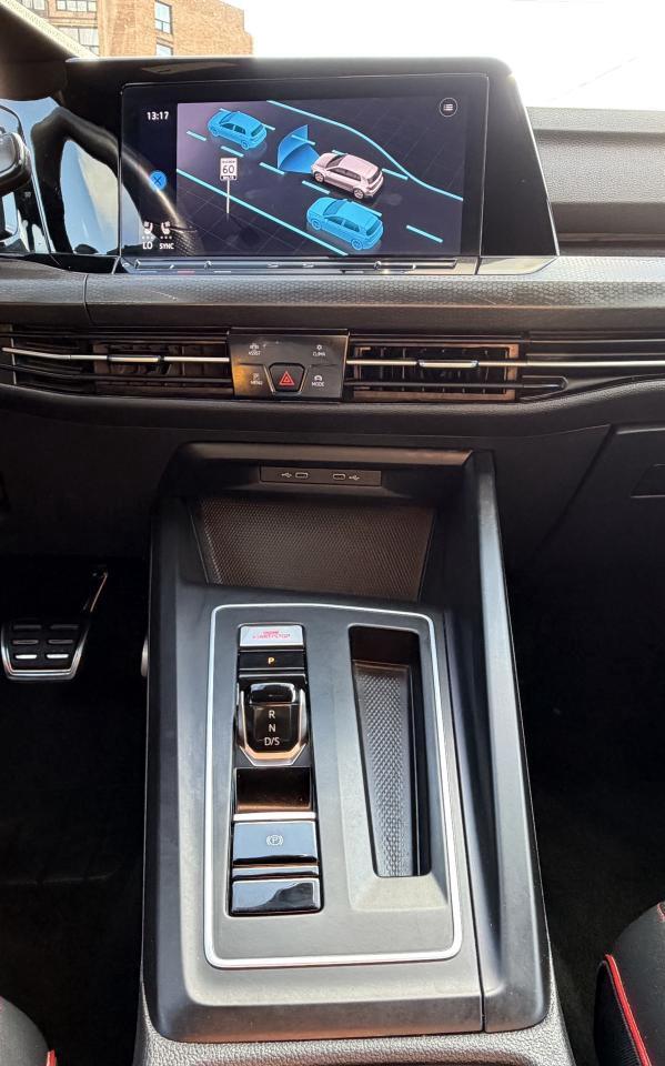 2022 Volkswagen Golf GTI Performance Auto Photo