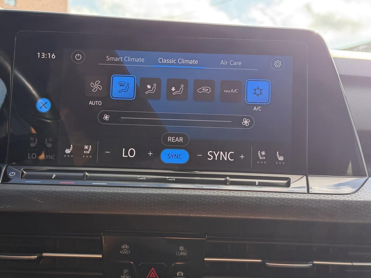 2022 Volkswagen Golf GTI Performance Auto Photo