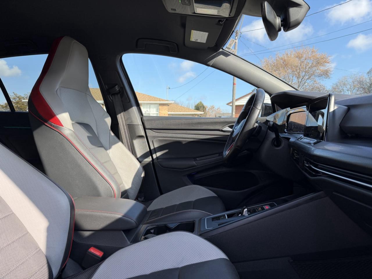 2022 Volkswagen Golf GTI Performance Auto Photo