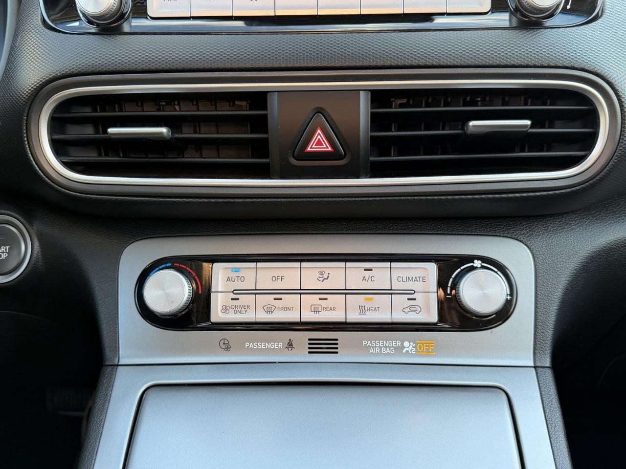 2021 Hyundai KONA EV Ultimate FWD Photo