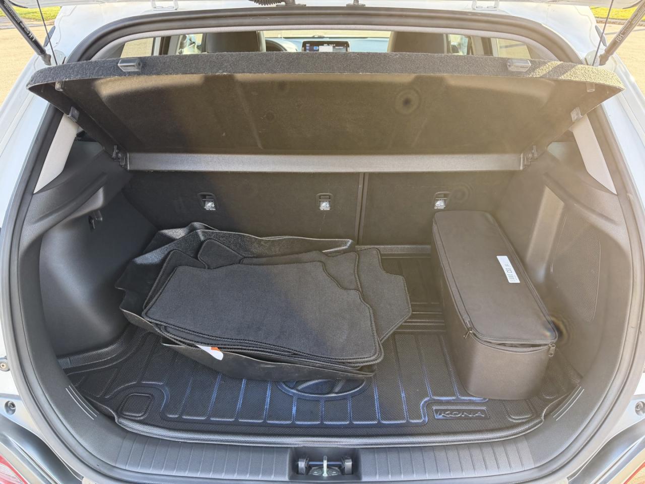 2021 Hyundai KONA EV Ultimate FWD Photo