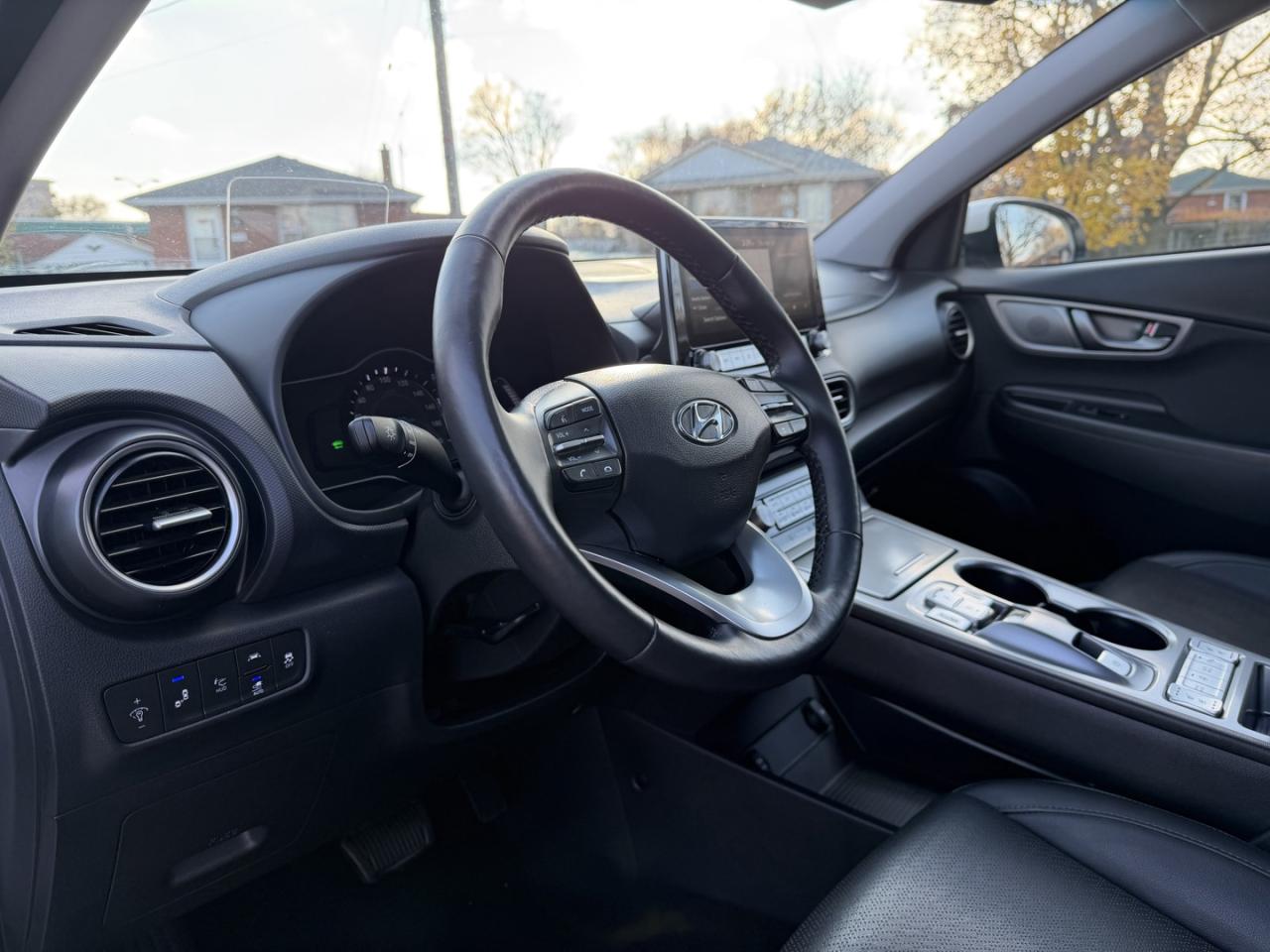 2021 Hyundai KONA EV Ultimate FWD Photo