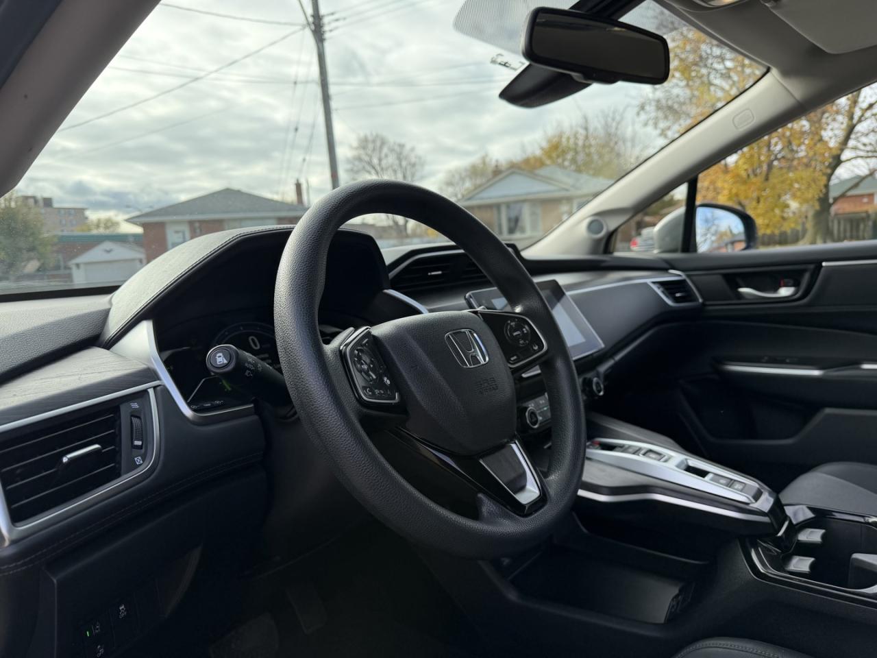 2020 Honda Clarity Plug-In Hybrid Touring Sedan Photo