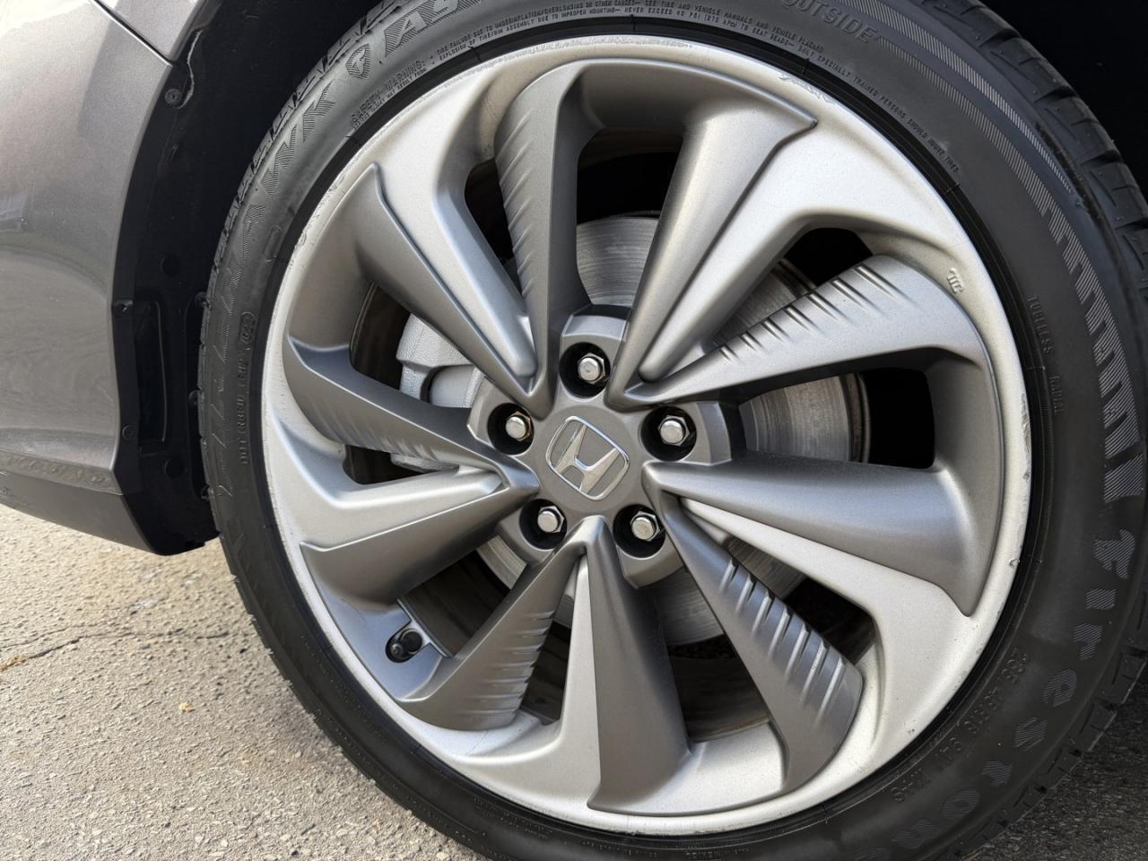 2020 Honda Clarity Plug-In Hybrid Sedan Photo