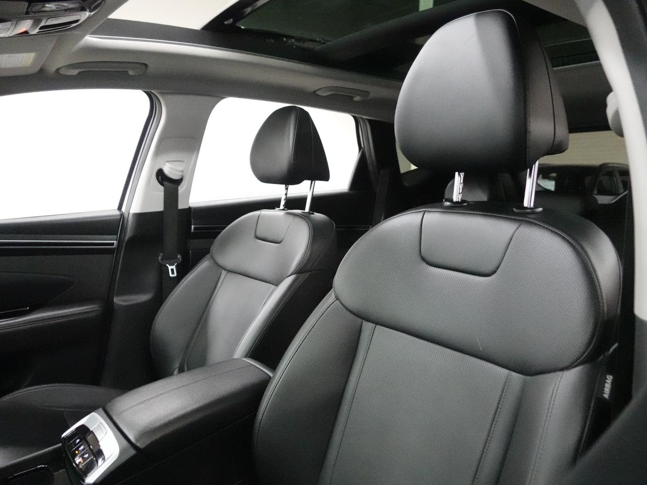 2024 Hyundai Tucson TREND AWD | Nav | Leather | Sunroof | BlindSpot