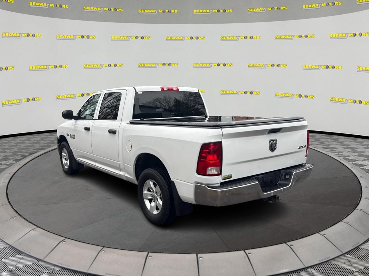 2017 RAM 1500 ST Photo4