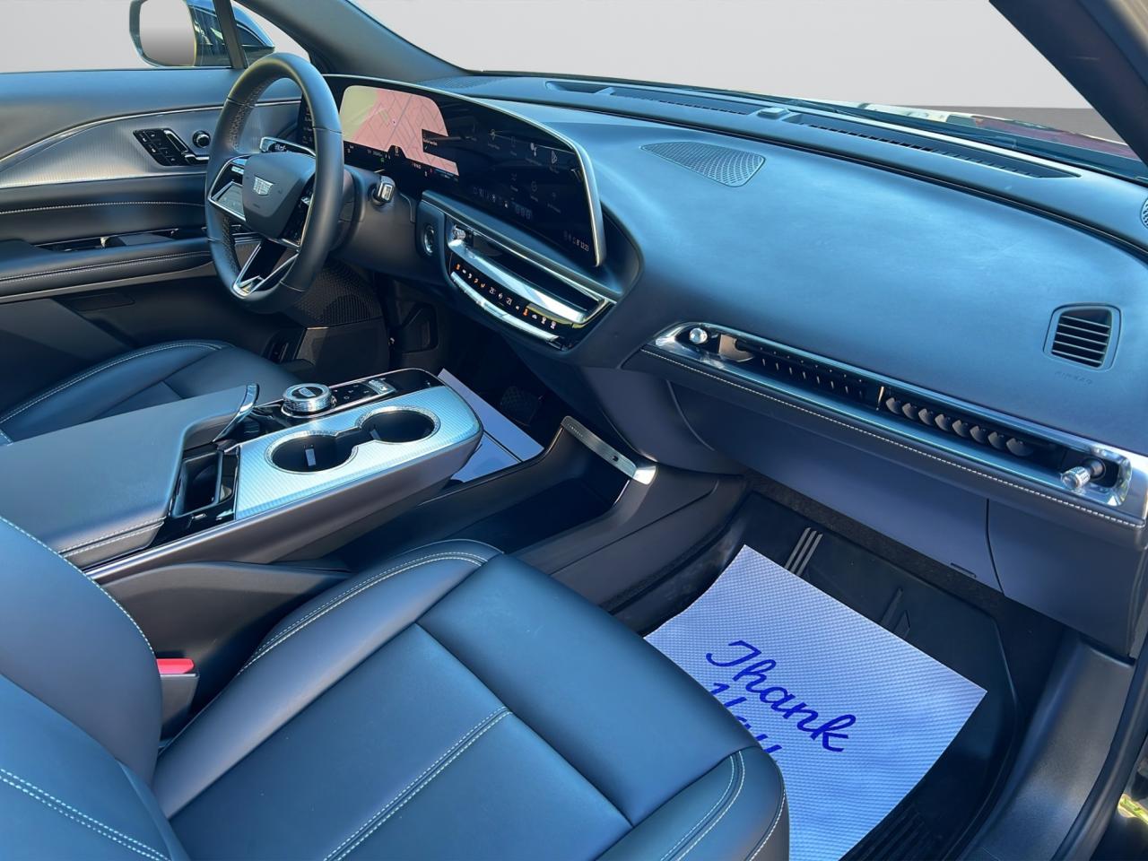 2024 Cadillac LYRIQ TECH W/1SA - 30,000KMS - LEATHER - REVERSE CAMERA !!! Photo