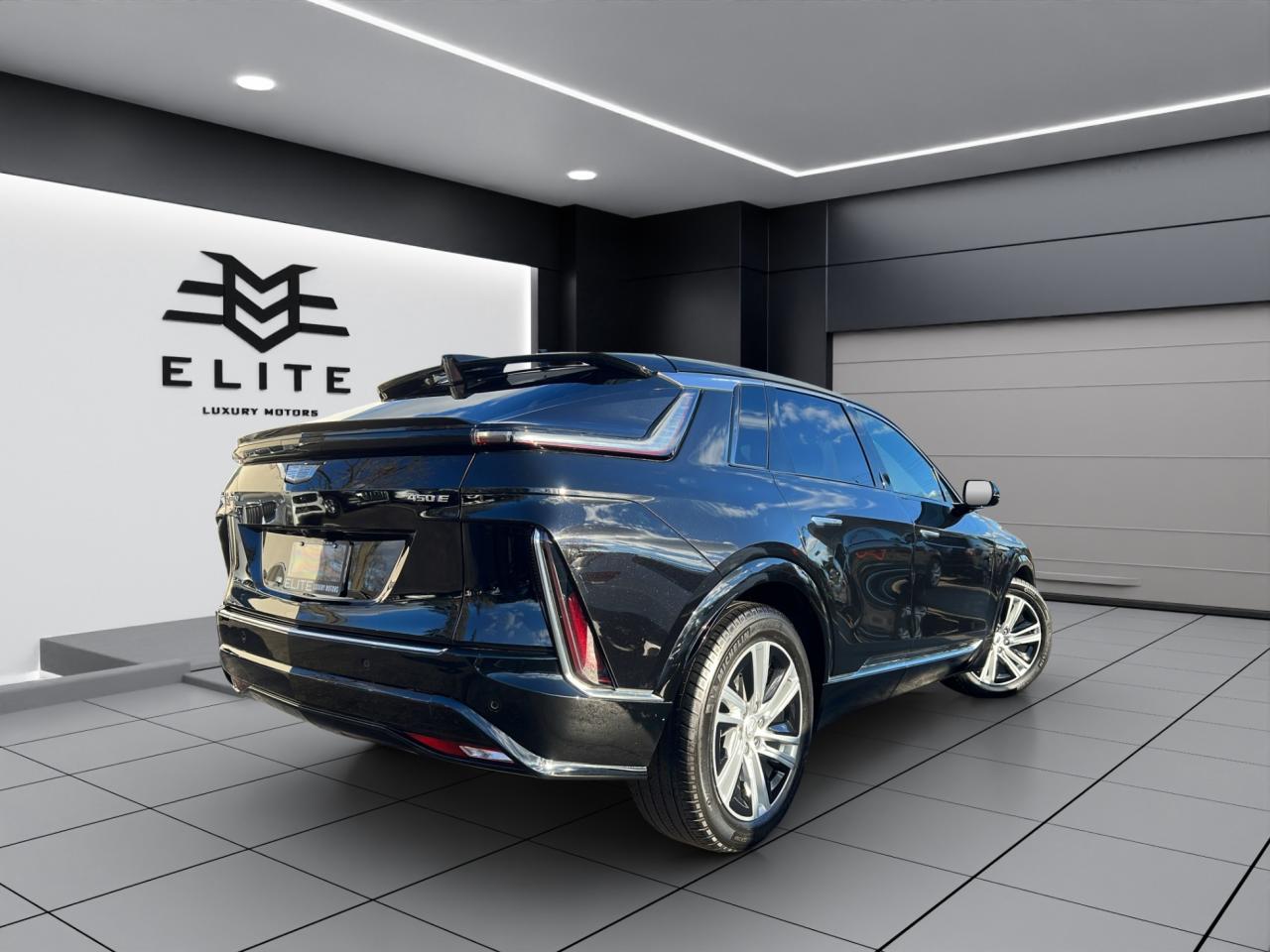 2024 Cadillac LYRIQ TECH W/1SA - 31,000KMS - LEATHER - REVERSE CAMERA !!! Photo