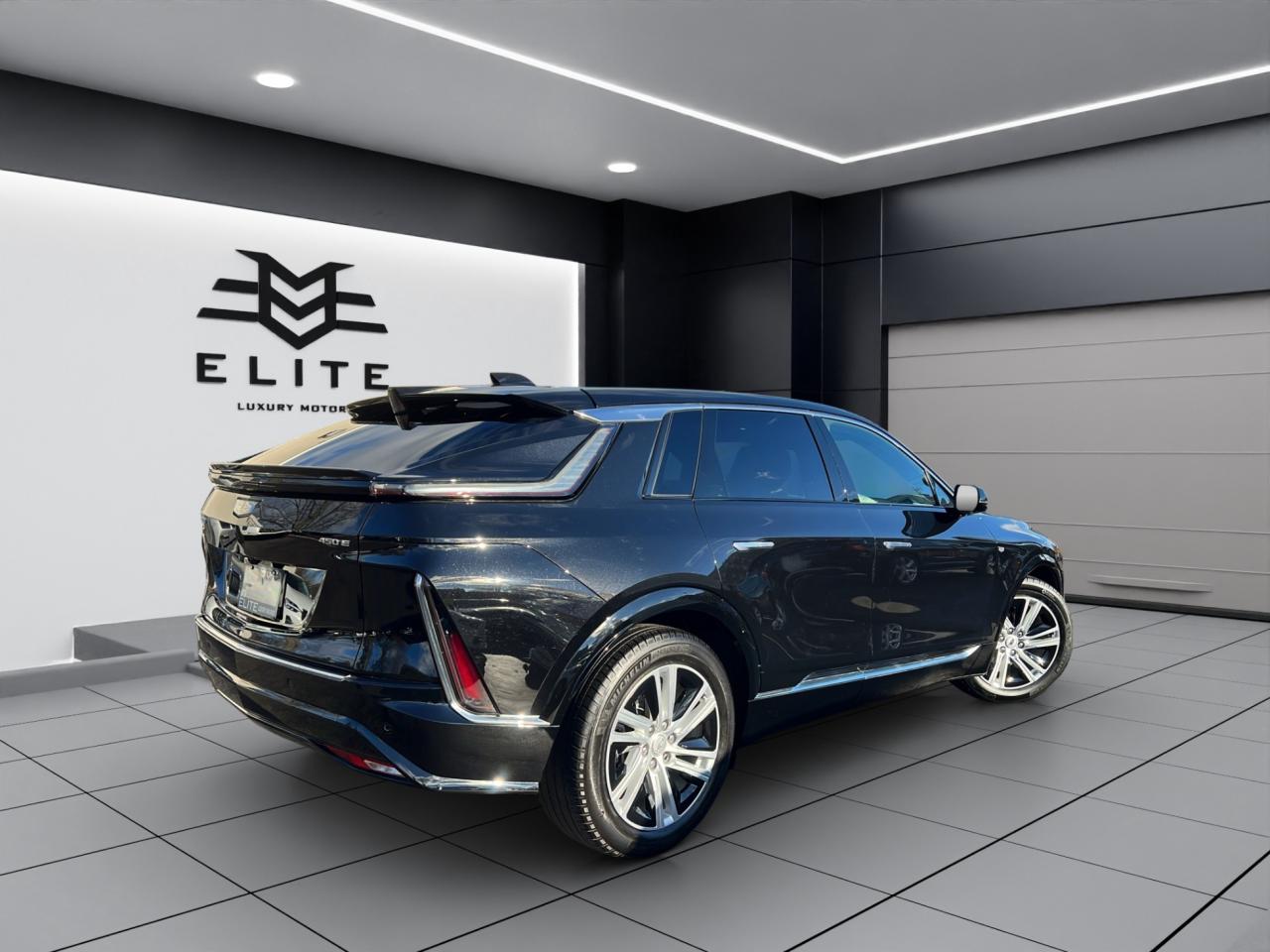 2024 Cadillac LYRIQ TECH W/1SA - 31,000KMS - LEATHER - REVERSE CAMERA !!! Photo