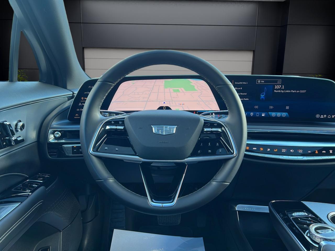 2024 Cadillac LYRIQ TECH W/1SA - 31,000KMS - LEATHER - REVERSE CAMERA !!! Photo