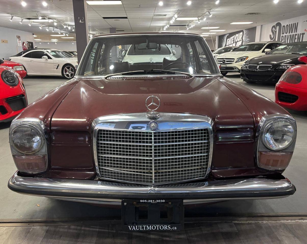 1972 Mercedes-Benz 220 W115 Photo2