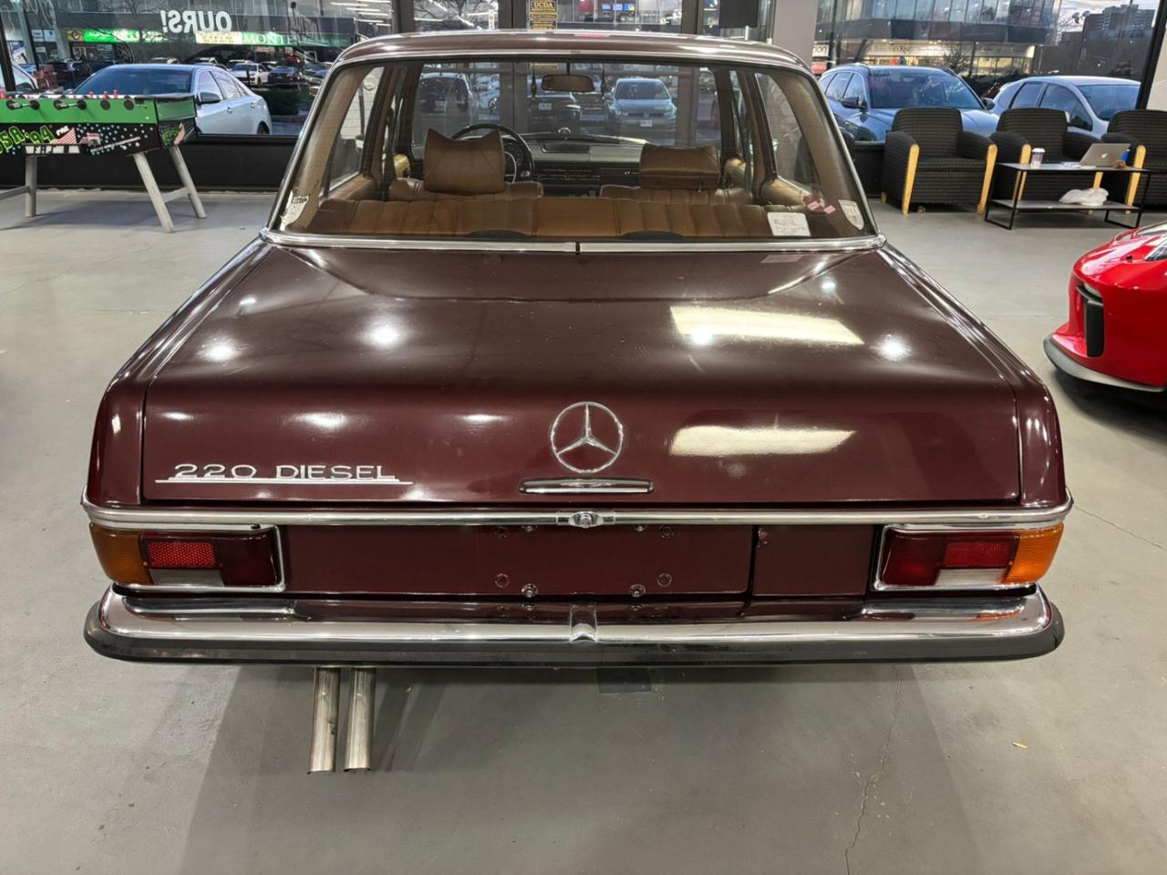 1972 Mercedes-Benz 220 W115 Photo
