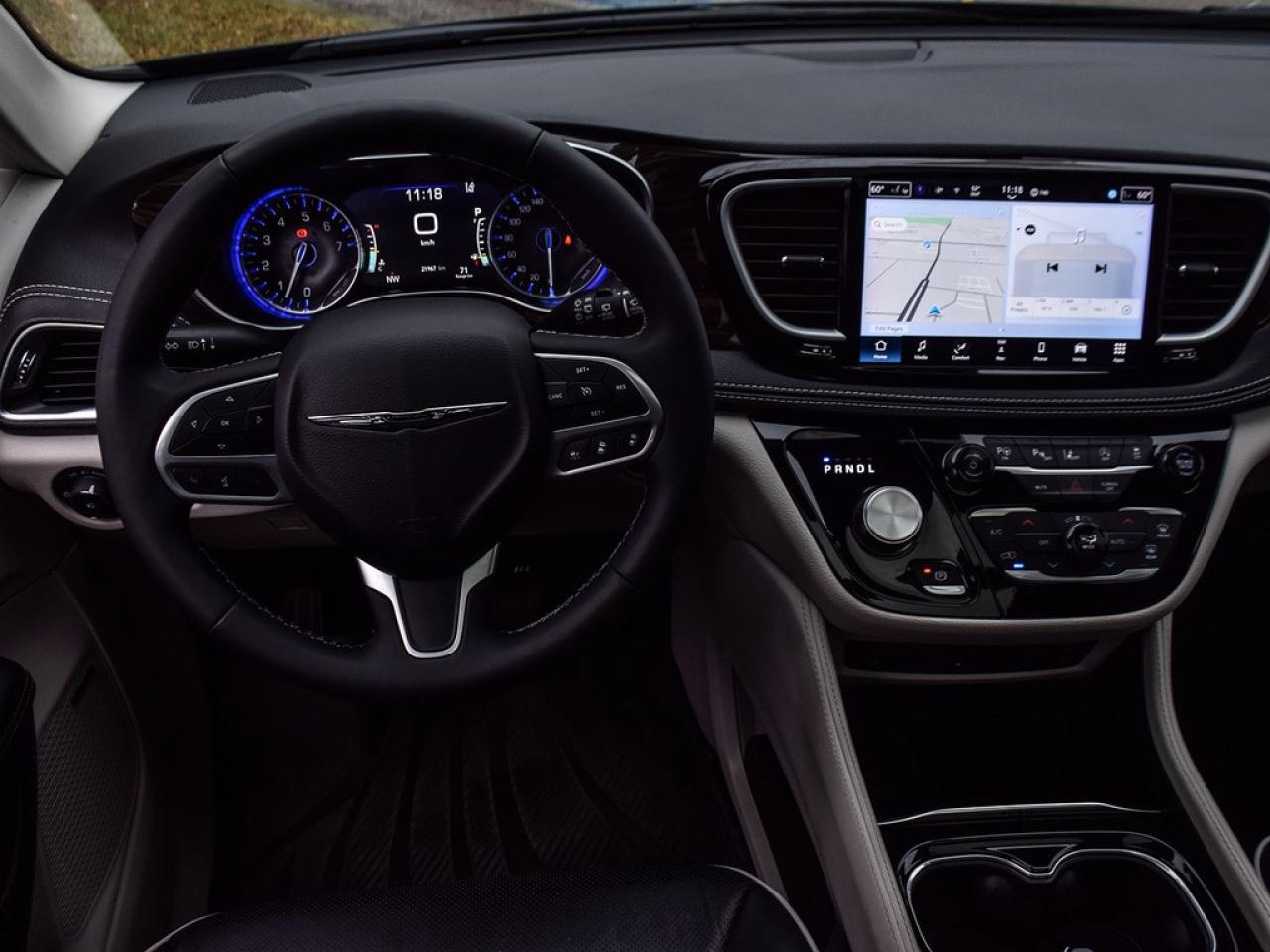 2024 Chrysler Pacifica Limited |LIMITED|10.1NAV|PANOROOF|HKSOUND|DVDX2|360CAM| Photo