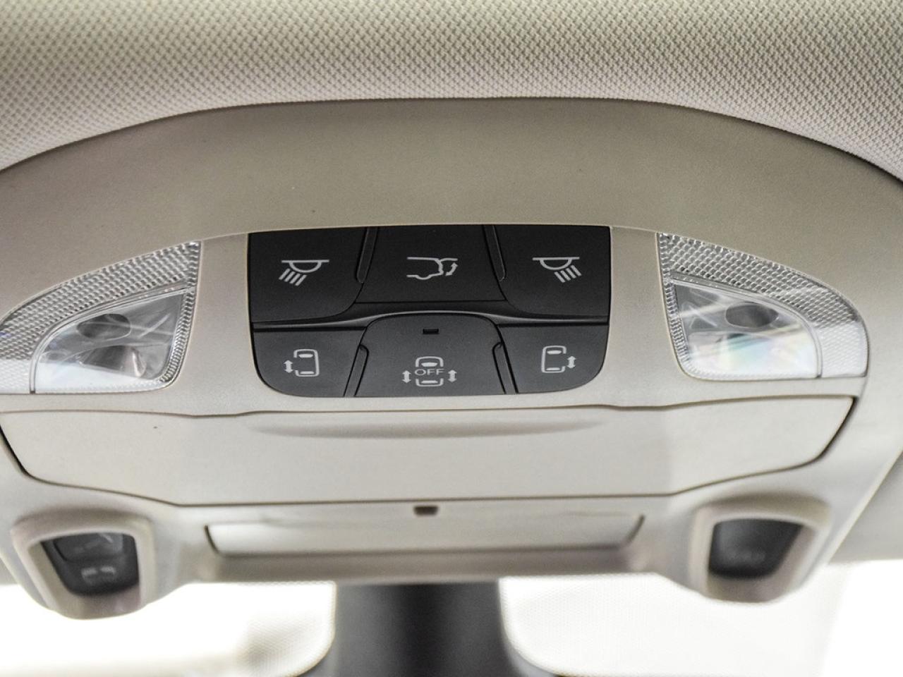 2024 Chrysler Pacifica Limited |LIMITED|10.1NAV|PANOROOF|HKSOUND|DVDX2|360CAM| Photo