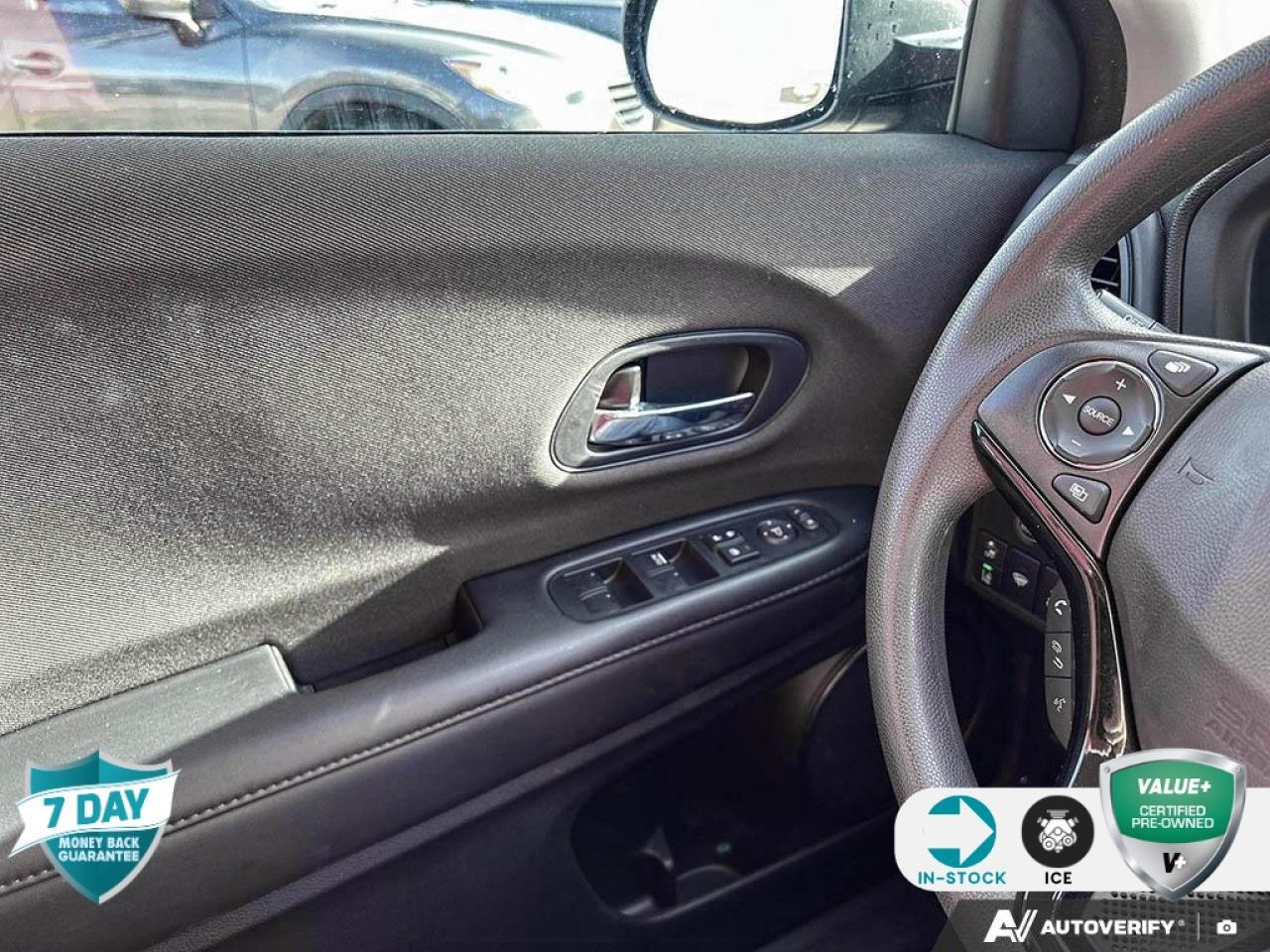 2020 Honda HR-V LX LOW KMS HEATED SEATS CERTIFIED Photo