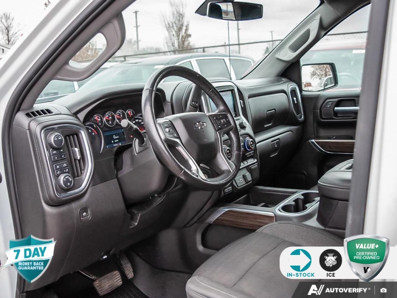 2021 Chevrolet Silverado 1500 RST Z71 PACKAGE | HEATED SEATS & STEERING Photo