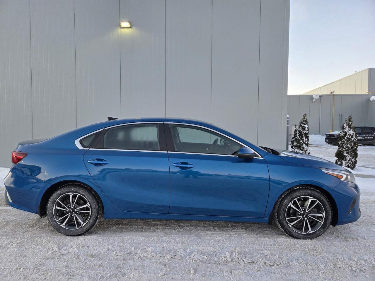 2022 Kia Forte EX One Owner | 16" Wheels Photo4