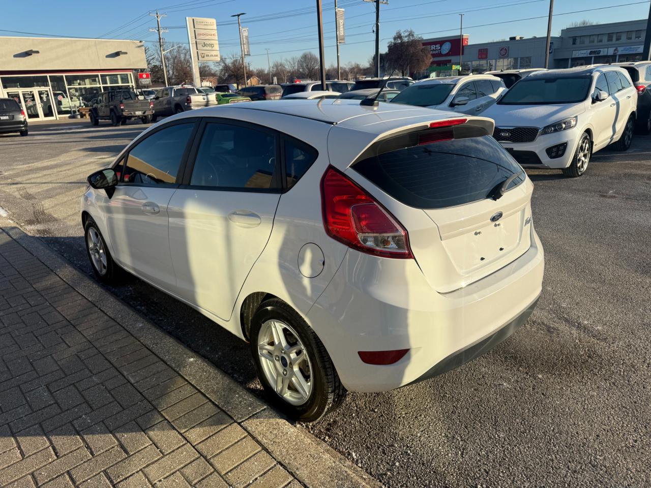 2017 Ford Fiesta SE Photo