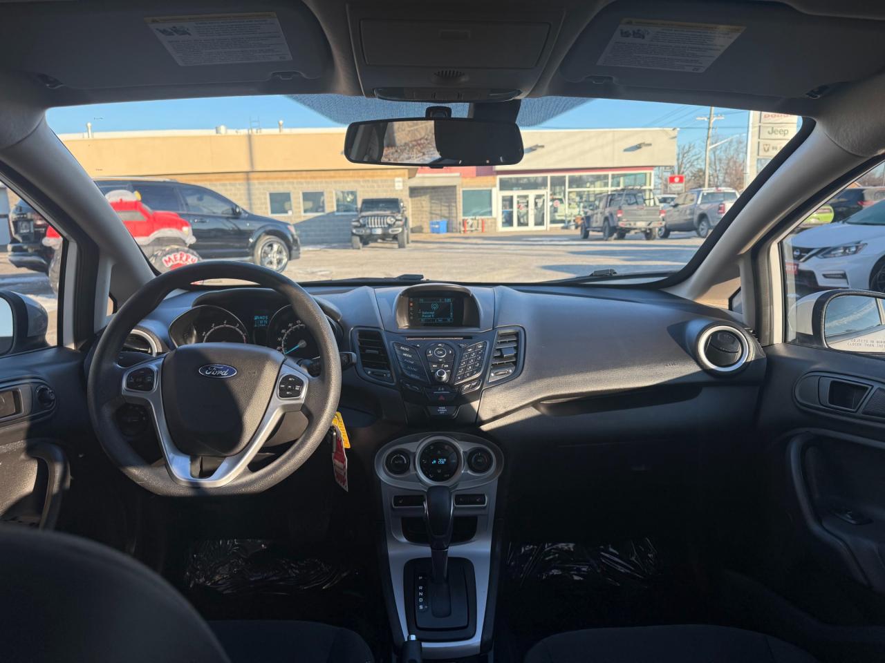 2017 Ford Fiesta SE Photo