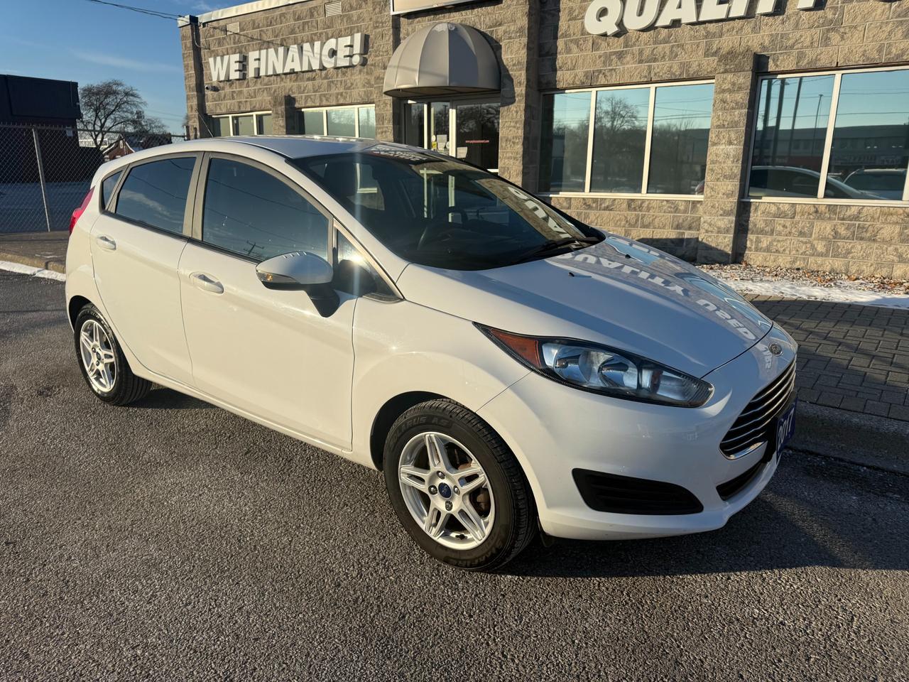 2017 Ford Fiesta SE Low Milage! Photo