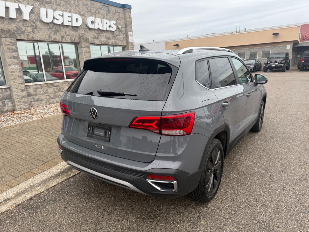 2024 Volkswagen Taos Comfortline Photo2