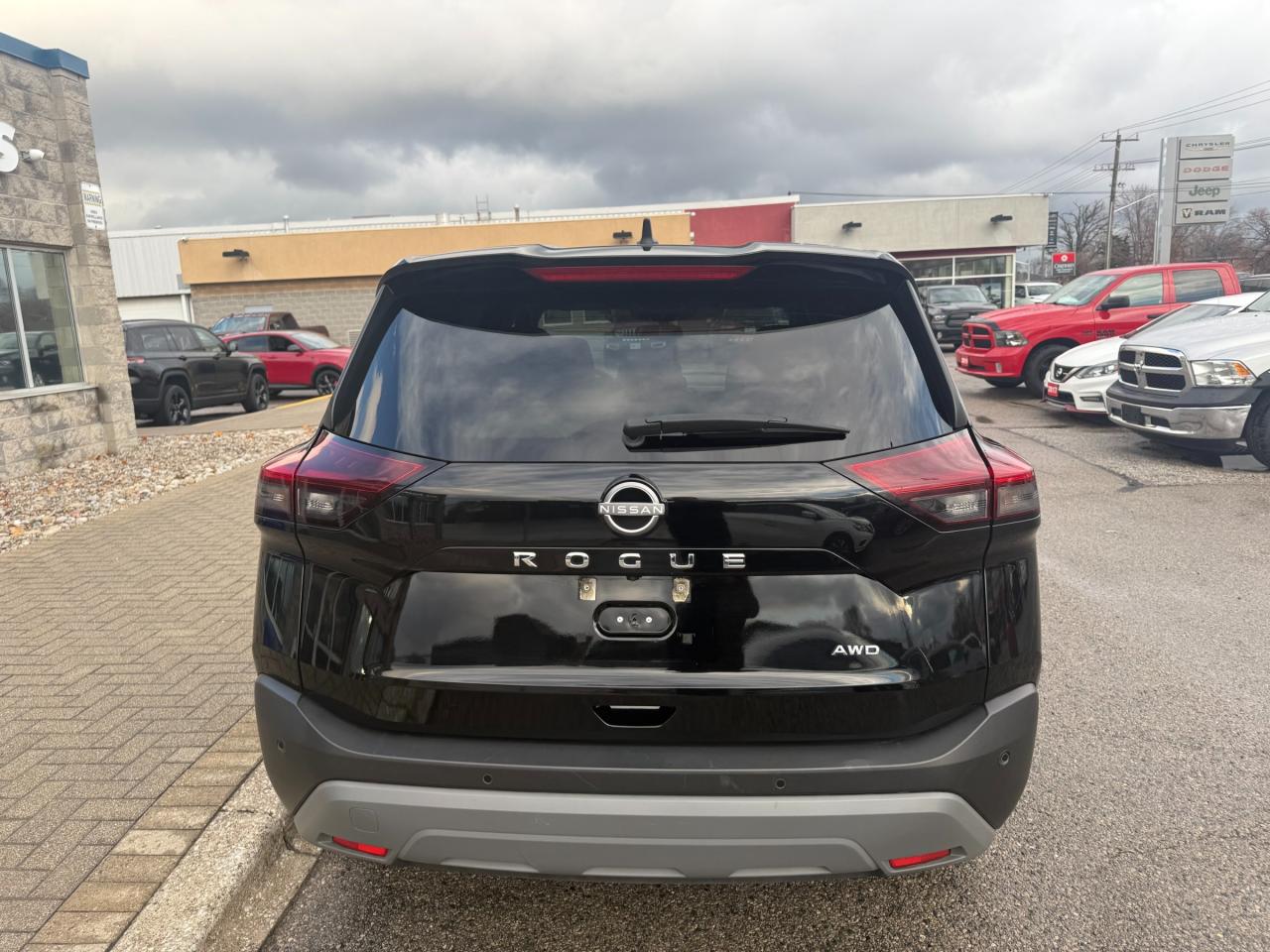 2023 Nissan Rogue S Photo