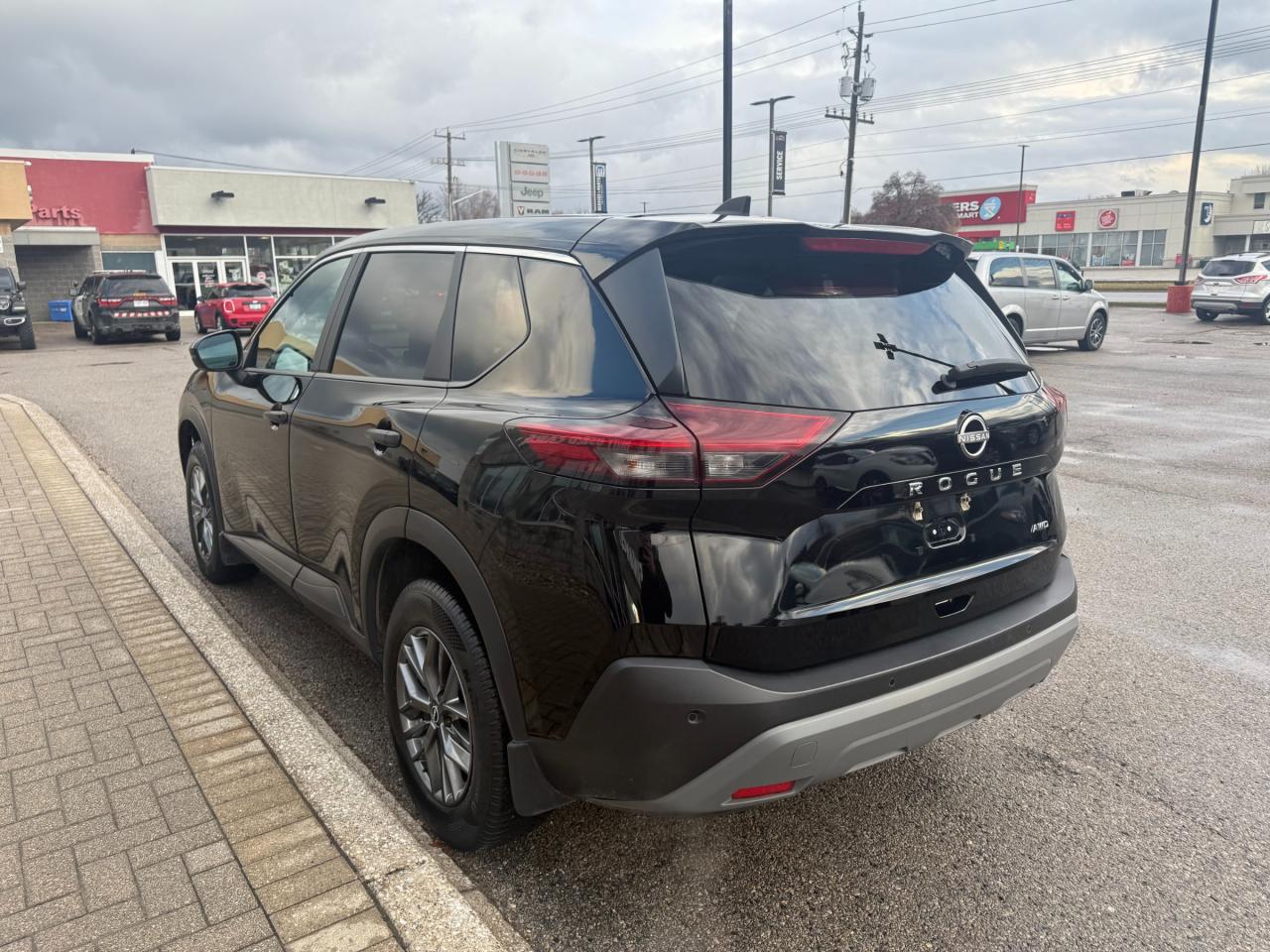 2023 Nissan Rogue S Photo