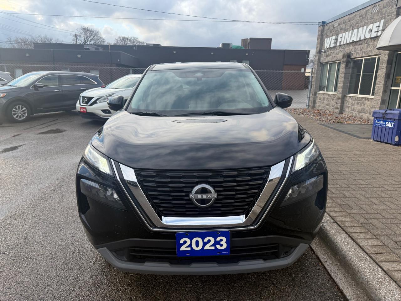 2023 Nissan Rogue S Photo