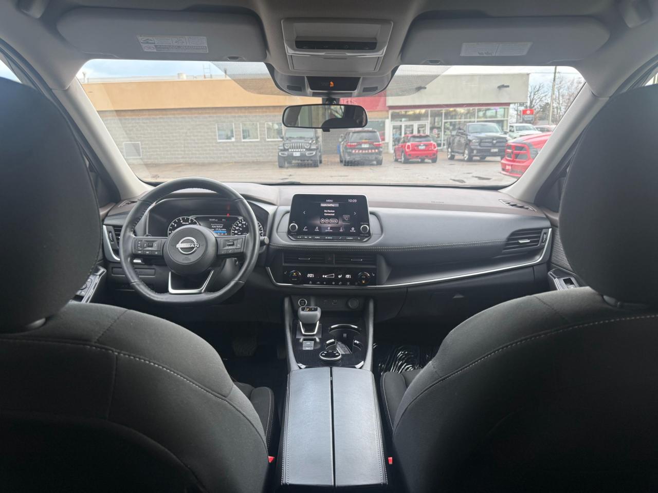 2023 Nissan Rogue S Photo