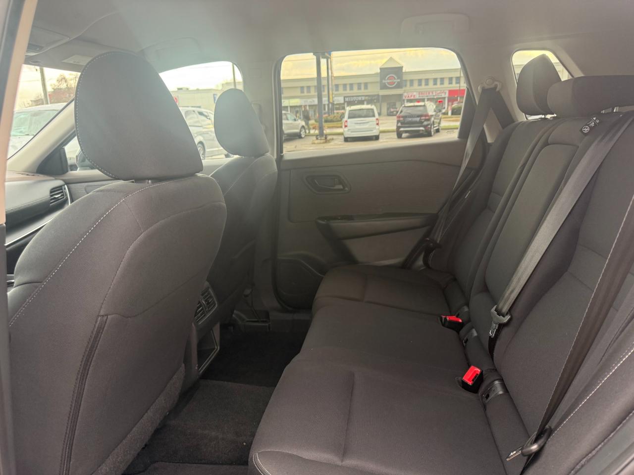 2023 Nissan Rogue S Photo