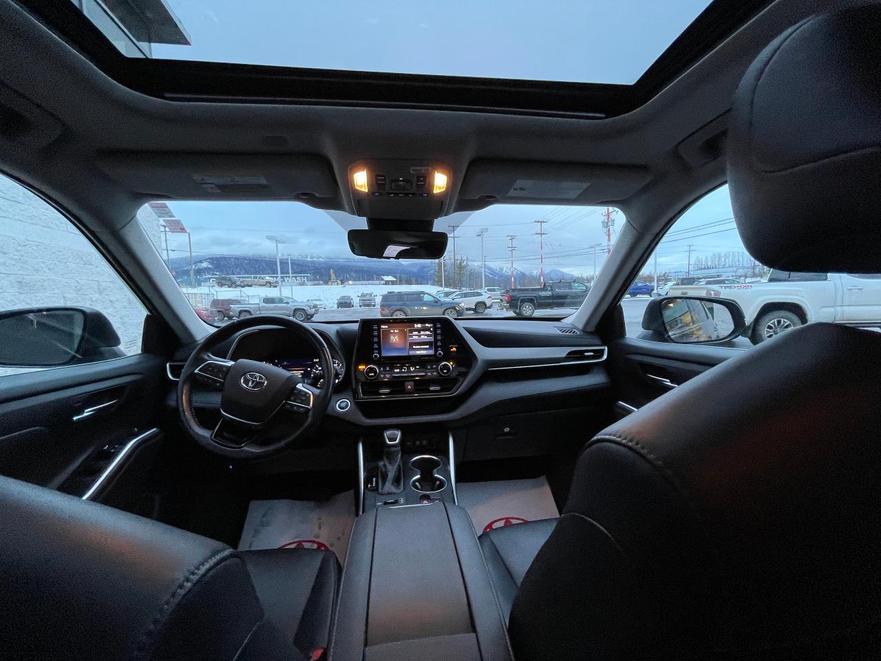 2020 Toyota Highlander XLE Photo