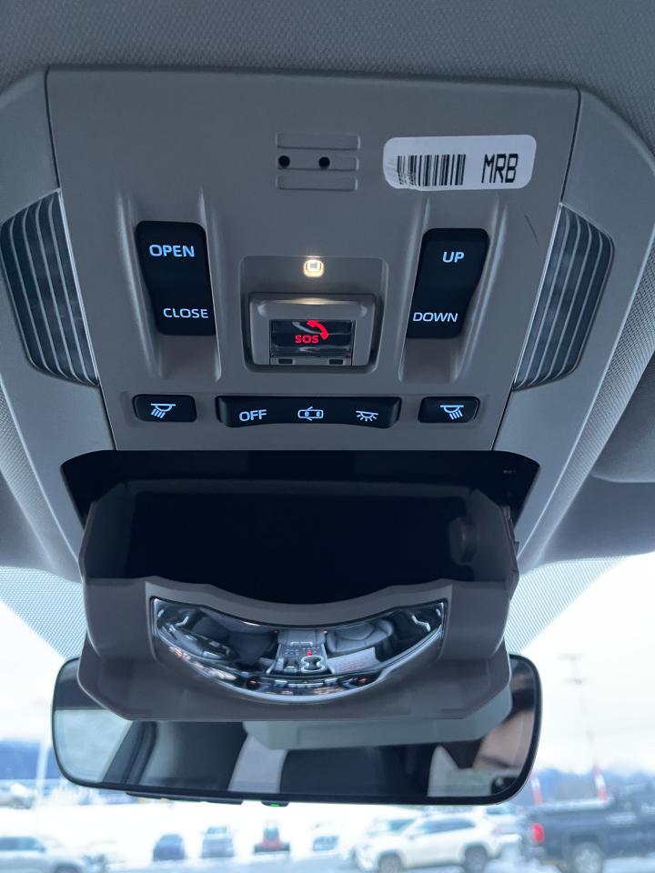 2020 Toyota Highlander XLE Photo