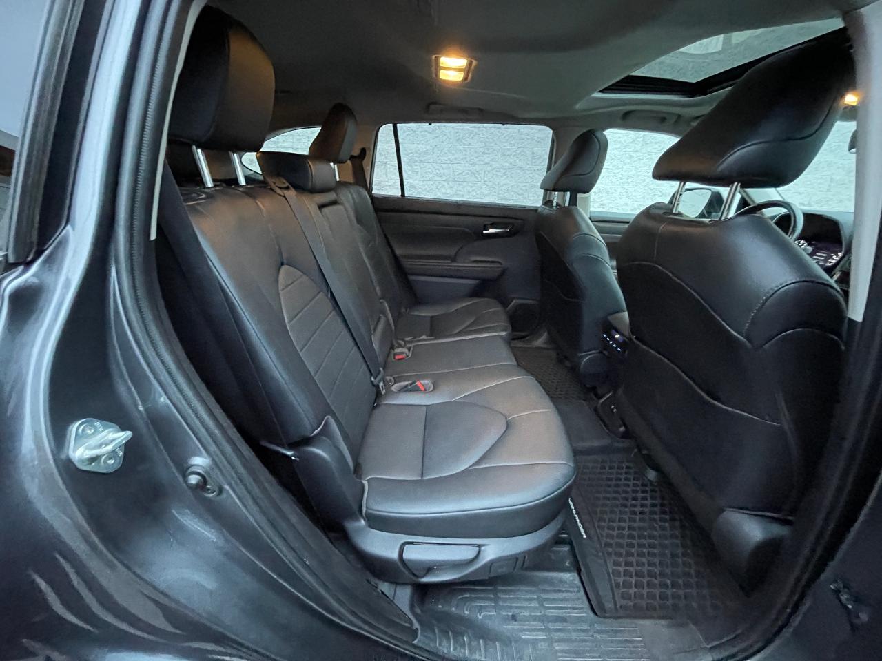 2020 Toyota Highlander XLE Photo