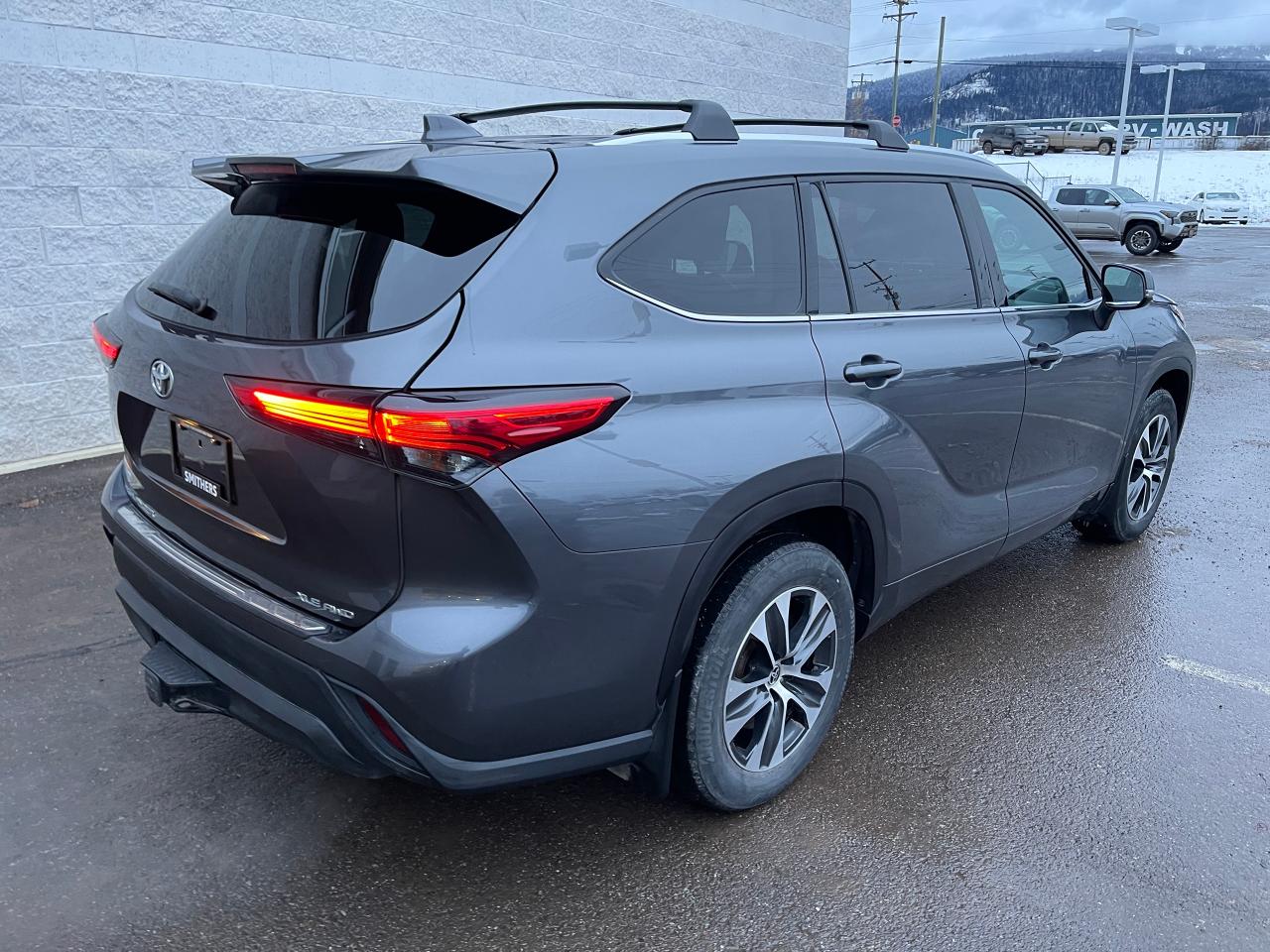 2020 Toyota Highlander XLE Photo